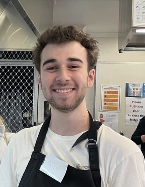 Profile photo of Sam, tutor offering online and in-person lessons at KIS Academics