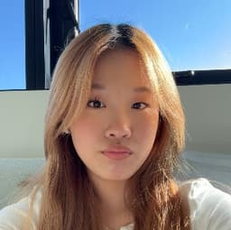 Jacquelyn, tutor offering online and in-person lessons at KIS Academics