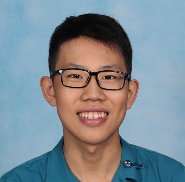 Profile photo of William, tutor offering online and in-person lessons at KIS Academics