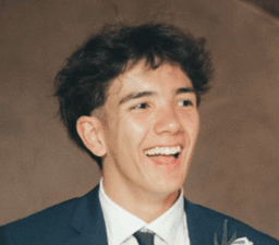 Aiden, tutor offering online and in-person lessons at KIS Academics