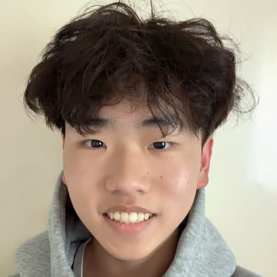 Profile photo of James, tutor offering online and in-person lessons at KIS Academics