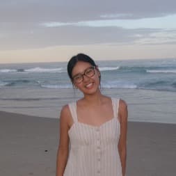 Profile photo of Madeleine, tutor offering online and in-person lessons at KIS Academics