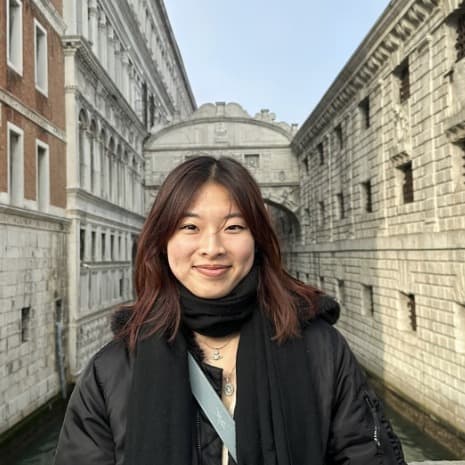 Angela, tutor offering online and in-person lessons at KIS Academics