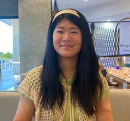 QiQi, tutor offering online and in-person lessons at KIS Academics