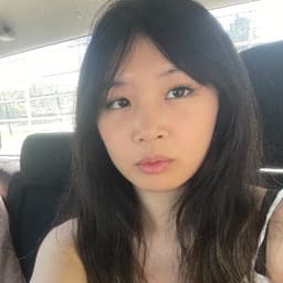 Crystal, tutor offering online and in-person lessons at KIS Academics