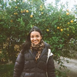 Nimrada, tutor offering online and in-person lessons at KIS Academics