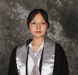 Charlotte, tutor offering online and in-person lessons at KIS Academics