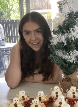 Ellie, tutor offering online and in-person lessons at KIS Academics