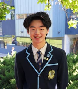 Charlie, tutor offering online and in-person lessons at KIS Academics