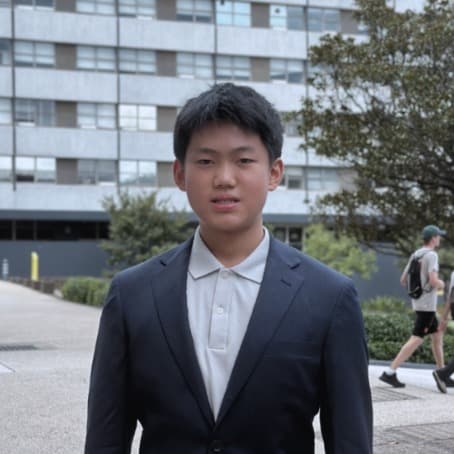 Profile photo of Jason, tutor offering online and in-person lessons at KIS Academics