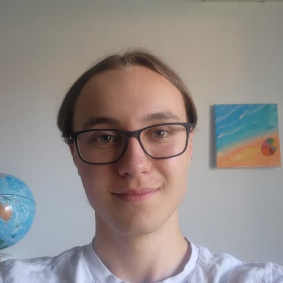 William, tutor offering online and in-person lessons at KIS Academics