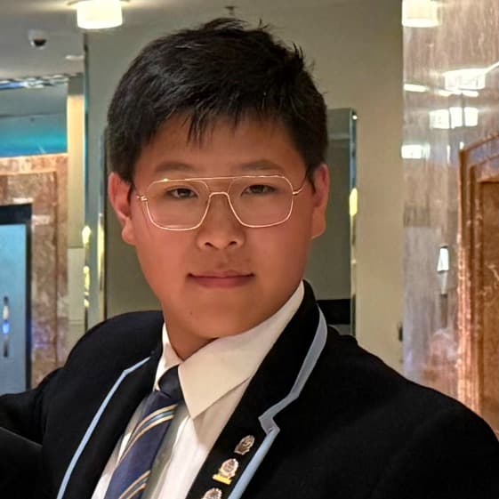 Alan, tutor offering online and in-person lessons at KIS Academics