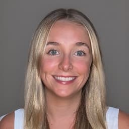 Emma, tutor offering online and in-person lessons at KIS Academics