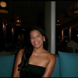 Noyesha, tutor offering online and in-person lessons at KIS Academics