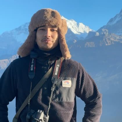 Profile photo of Aarya, tutor offering online and in-person lessons at KIS Academics