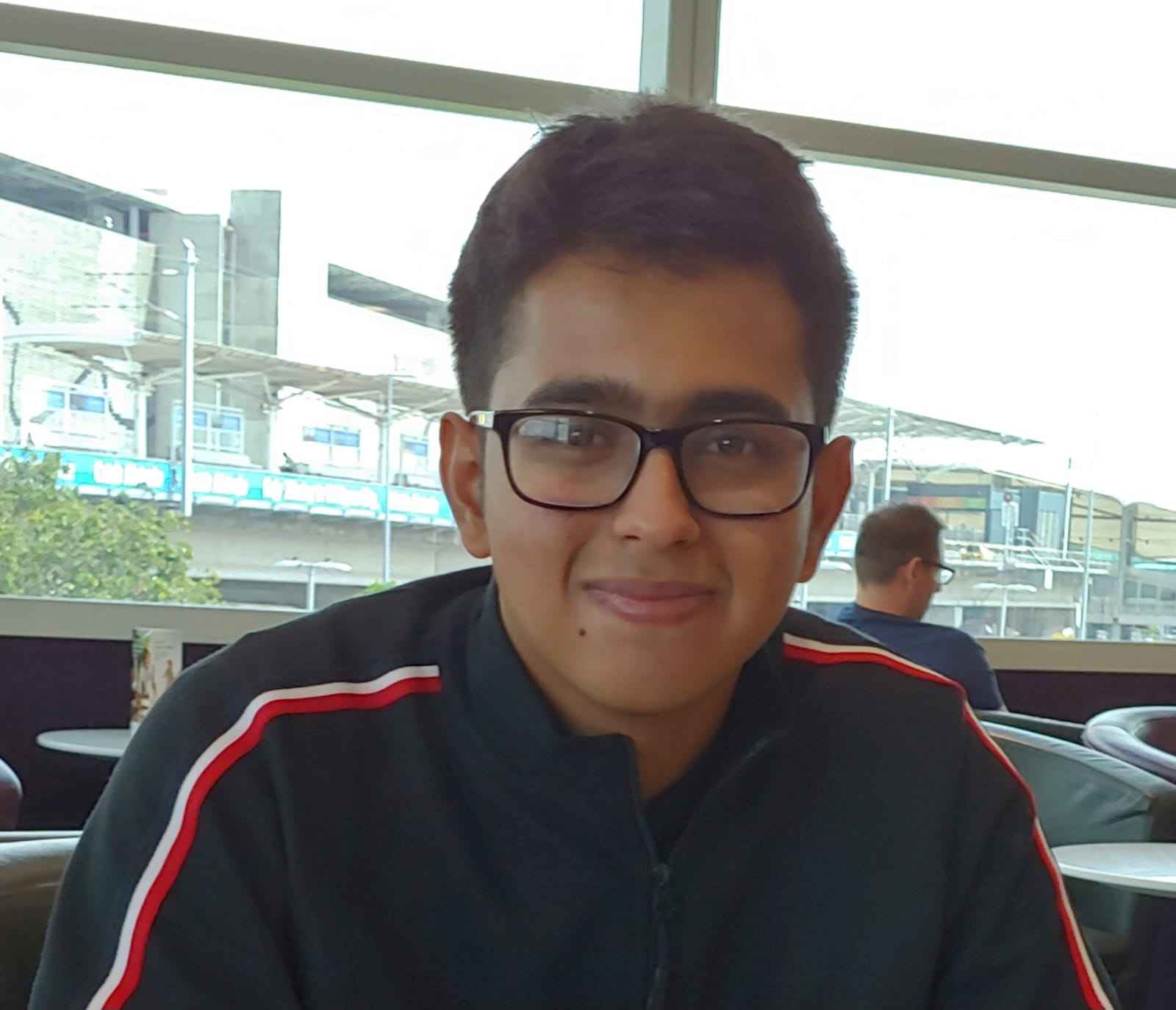 Anirudh, tutor offering online and in-person lessons at KIS Academics