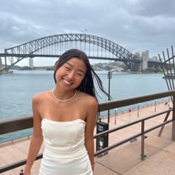 Hannah, tutor offering online and in-person lessons at KIS Academics