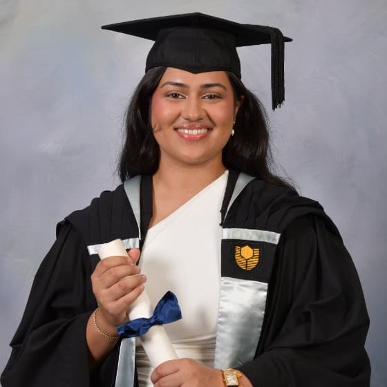 Profile photo of Sasha, tutor offering online and in-person lessons at KIS Academics