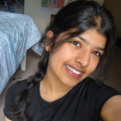 Disha, tutor offering online and in-person lessons at KIS Academics