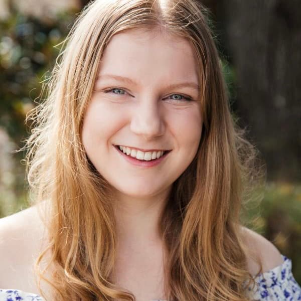 Profile photo of Amelie, tutor offering online and in-person lessons at KIS Academics