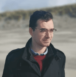 Benjamin, tutor offering online and in-person lessons at KIS Academics