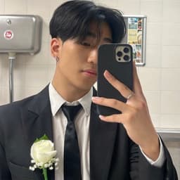 Dongmin, tutor offering online and in-person lessons at KIS Academics