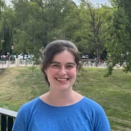 Lucy, tutor offering online and in-person lessons at KIS Academics