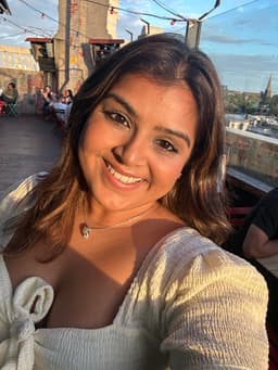 Harshita, tutor offering online and in-person lessons at KIS Academics