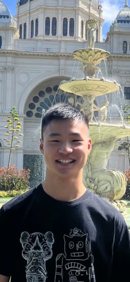 Kieran, tutor offering online and in-person lessons at KIS Academics