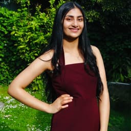 Nishtha, tutor offering online and in-person lessons at KIS Academics