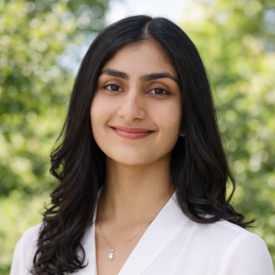 Profile photo of Nishtha, tutor offering online and in-person lessons at KIS Academics