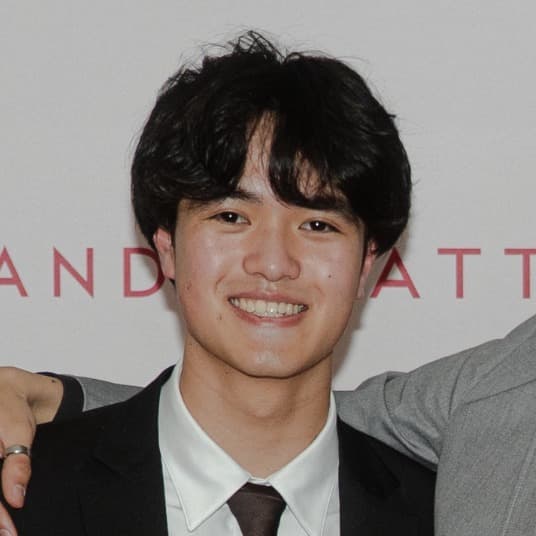 Profile photo of Christian, tutor offering online and in-person lessons at KIS Academics