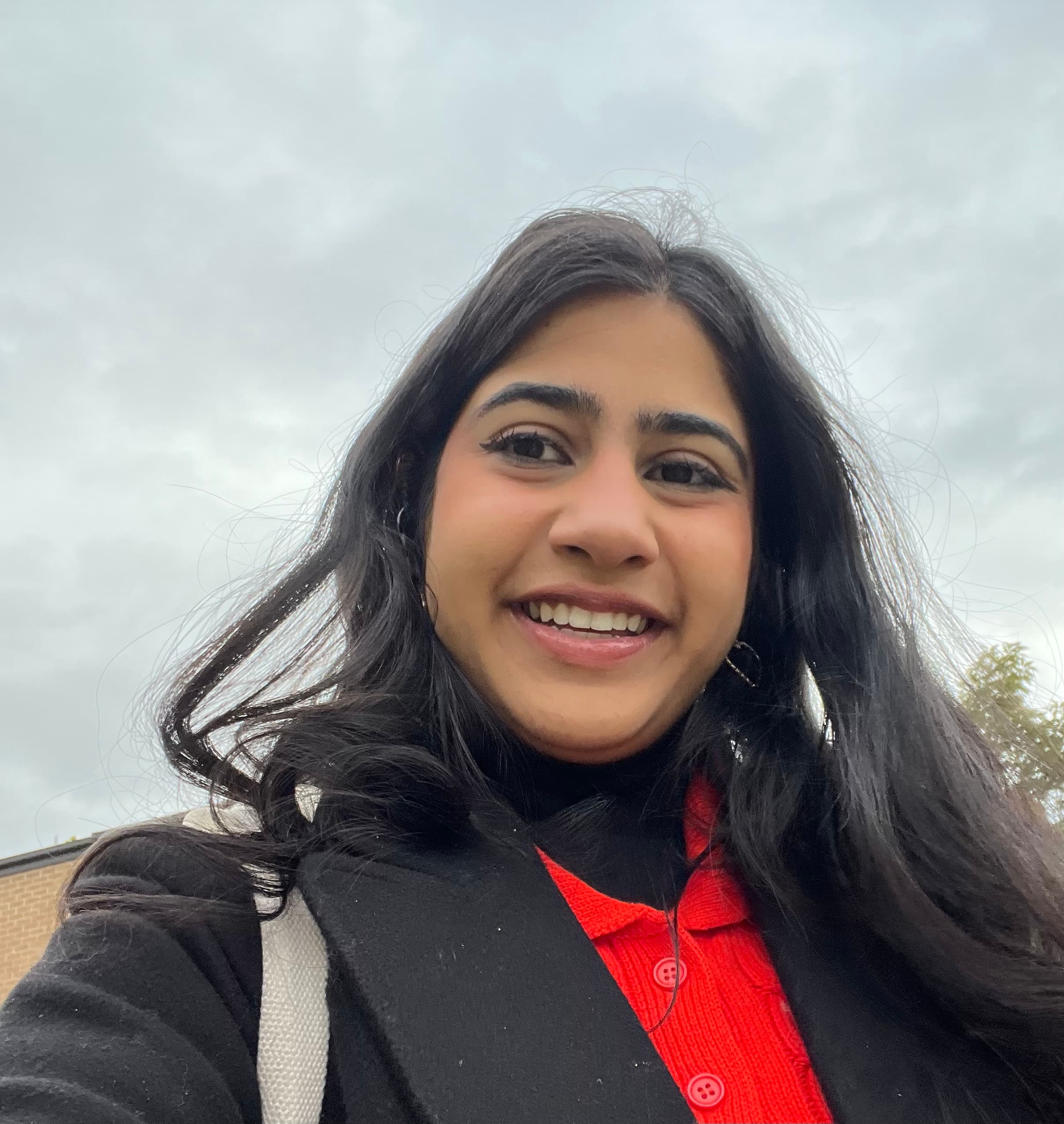 Ananyaa, tutor offering online and in-person lessons at KIS Academics
