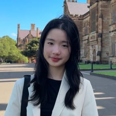 Genevieve, tutor offering online and in-person lessons at KIS Academics