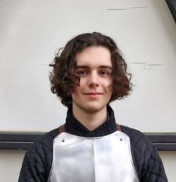 Ethan, tutor offering online and in-person lessons at KIS Academics