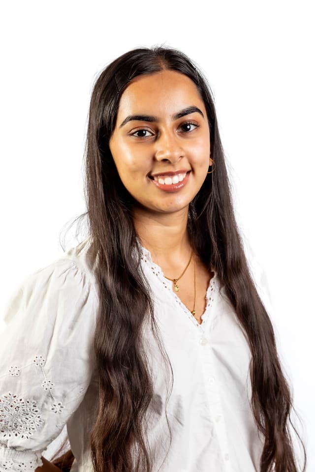 Profile photo of Prisha, tutor offering online and in-person lessons at KIS Academics