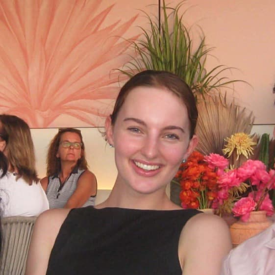 Profile photo of Waveney, tutor offering online and in-person lessons at KIS Academics