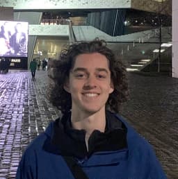 Owen, tutor offering online and in-person lessons at KIS Academics