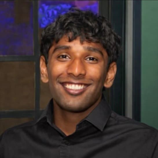 Profile photo of Joshua, tutor offering online and in-person lessons at KIS Academics