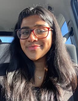 Sharnica, tutor offering online and in-person lessons at KIS Academics